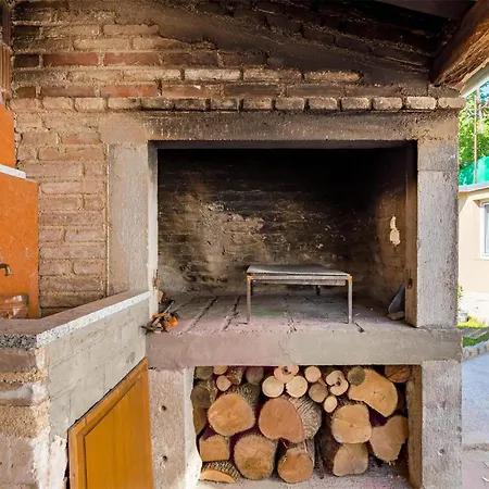 3 Bedroom Lovely In * Jurdani
