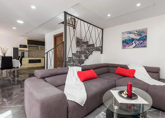 3 Bedroom Awesome In * Jurdani