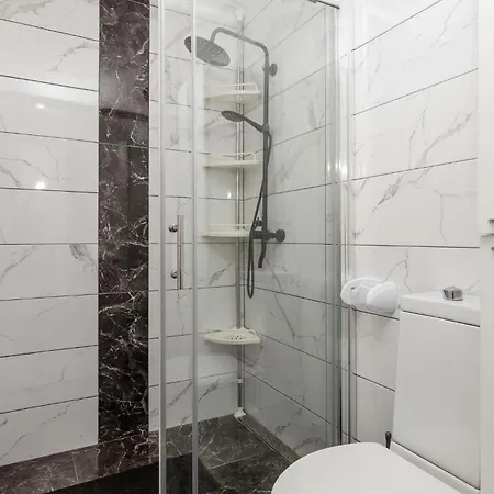 3 Bedroom Lovely In *